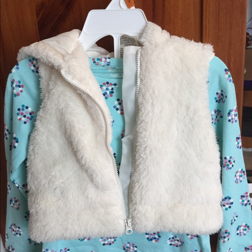 New 2pc  shirt with white vest with little ears